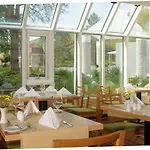 Western Premier Parkhotel Szálloda 4*