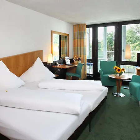 Western Premier Parkhotel 4*