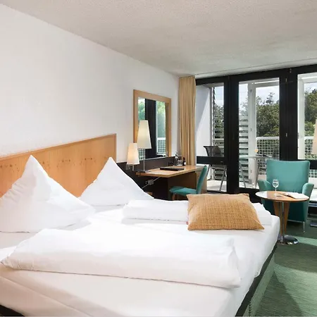 Western Premier Parkhotel 4*