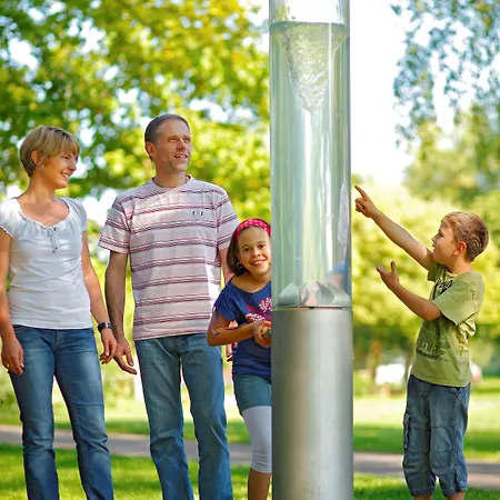 Western Premier Parkhotel Otel 4*