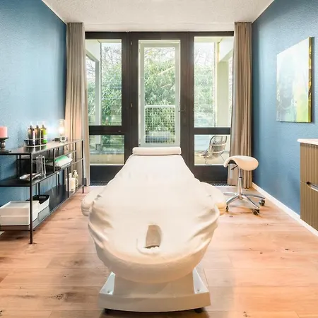 Western Premier Parkhotel 4*