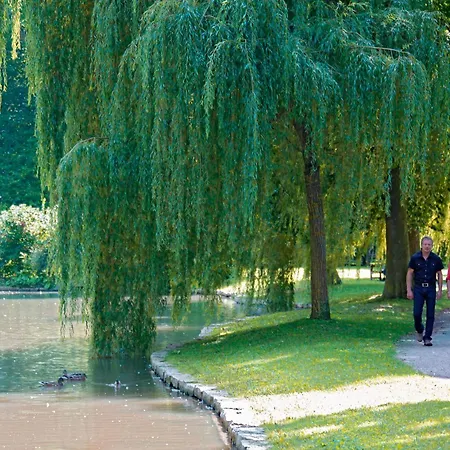 Western Premier Parkhotel Hotel 4*