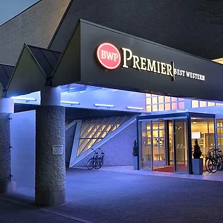 Western Premier Parkhotel 4*