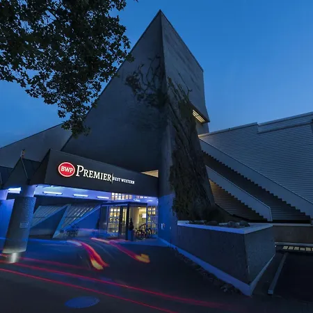 Western Premier Parkhotel 4*