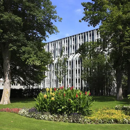 Western Premier Parkhotel Hotel 4*