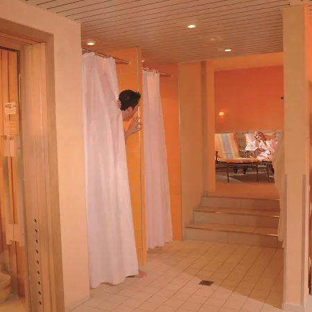 Western Premier Parkhotel 4*