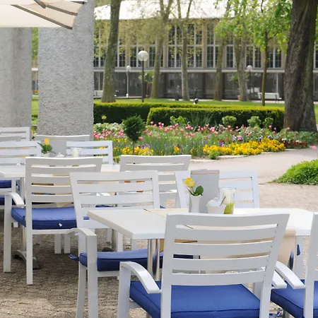 Western Premier Parkhotel 4*
