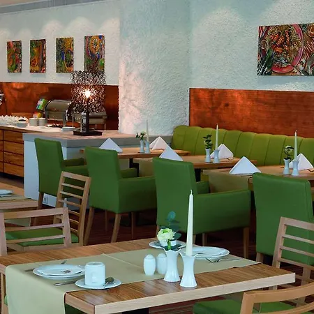 Western Premier Parkhotel 4*