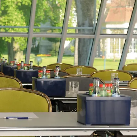 Western Premier Parkhotel Hotel 4*