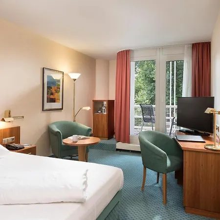 Western Premier Parkhotel Hotel 4*