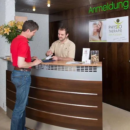 Western Premier Parkhotel Otel 4*