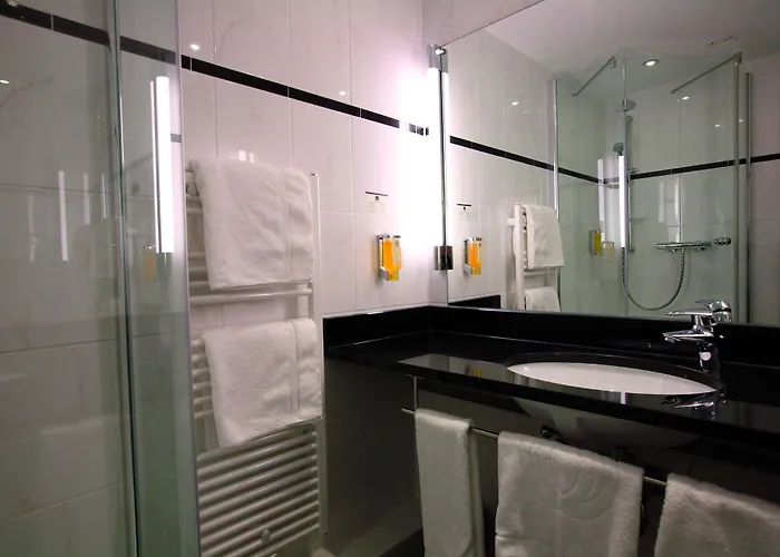 Western Premier Parkhotel Hotell 4*