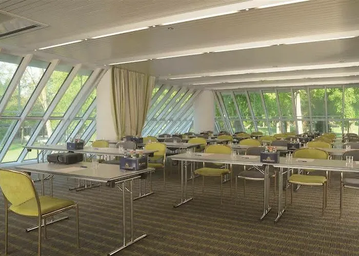 Western Premier Parkhotel